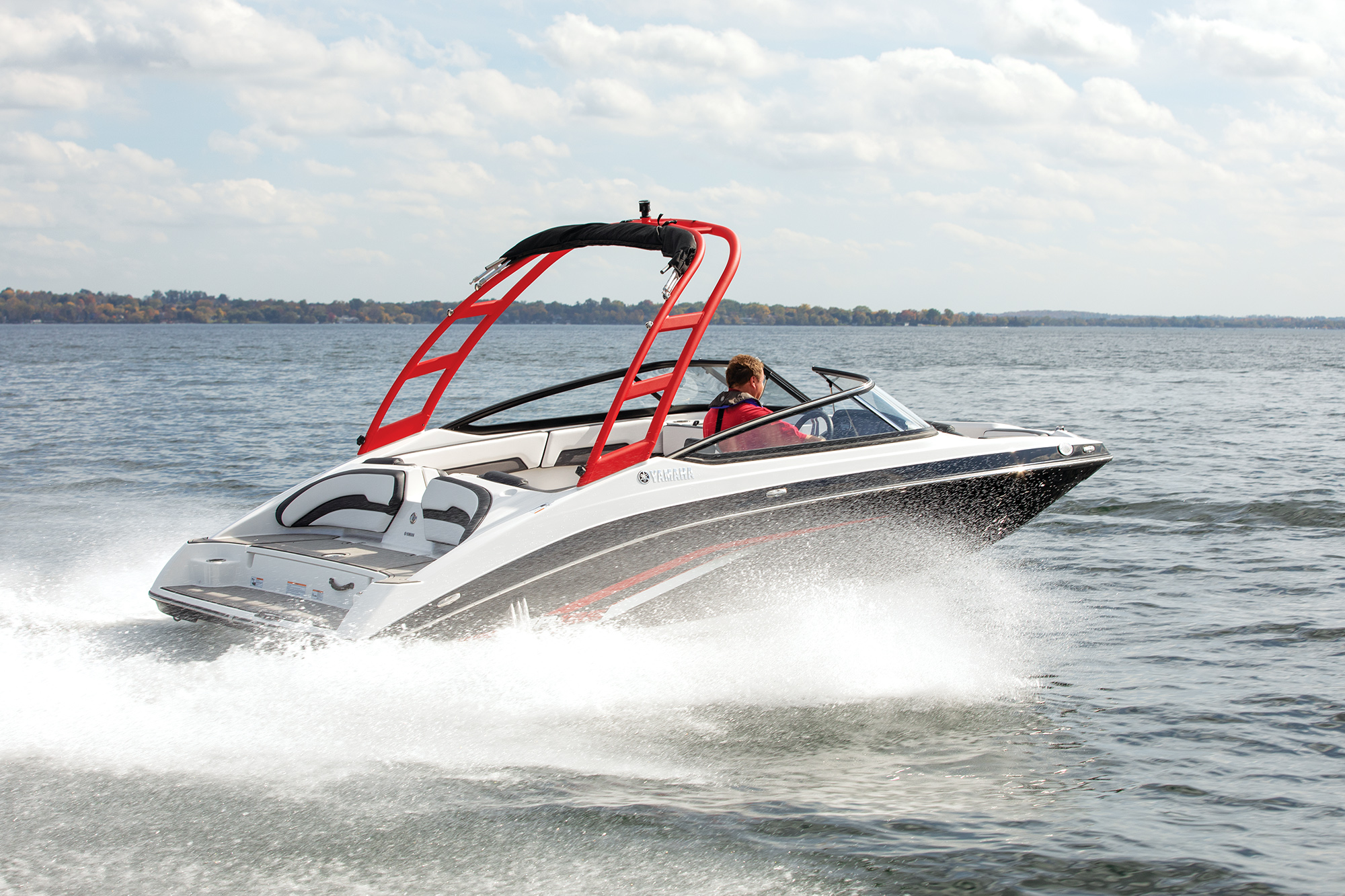 Yamaha AR 195 – Power Boating Magazine