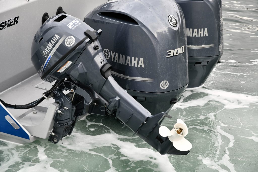 Yamaha’s NEW V8 and 25hp Kicker Outboards Power Boating Magazine