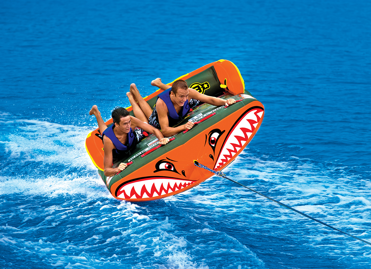 Boat toys hot sale in water