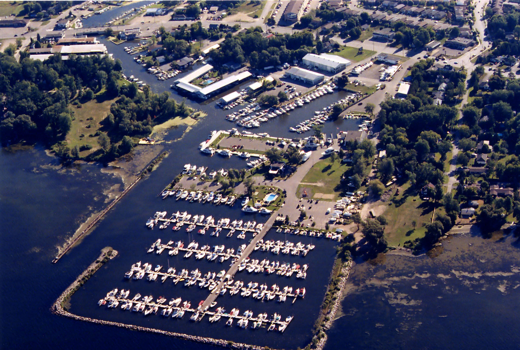 Toronto Outer Harbour Marina