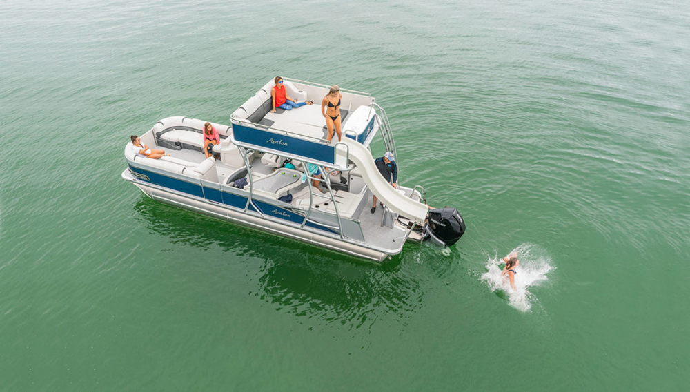 18 New Pontoon and Deck Boats 2021 – Power Boating Magazine