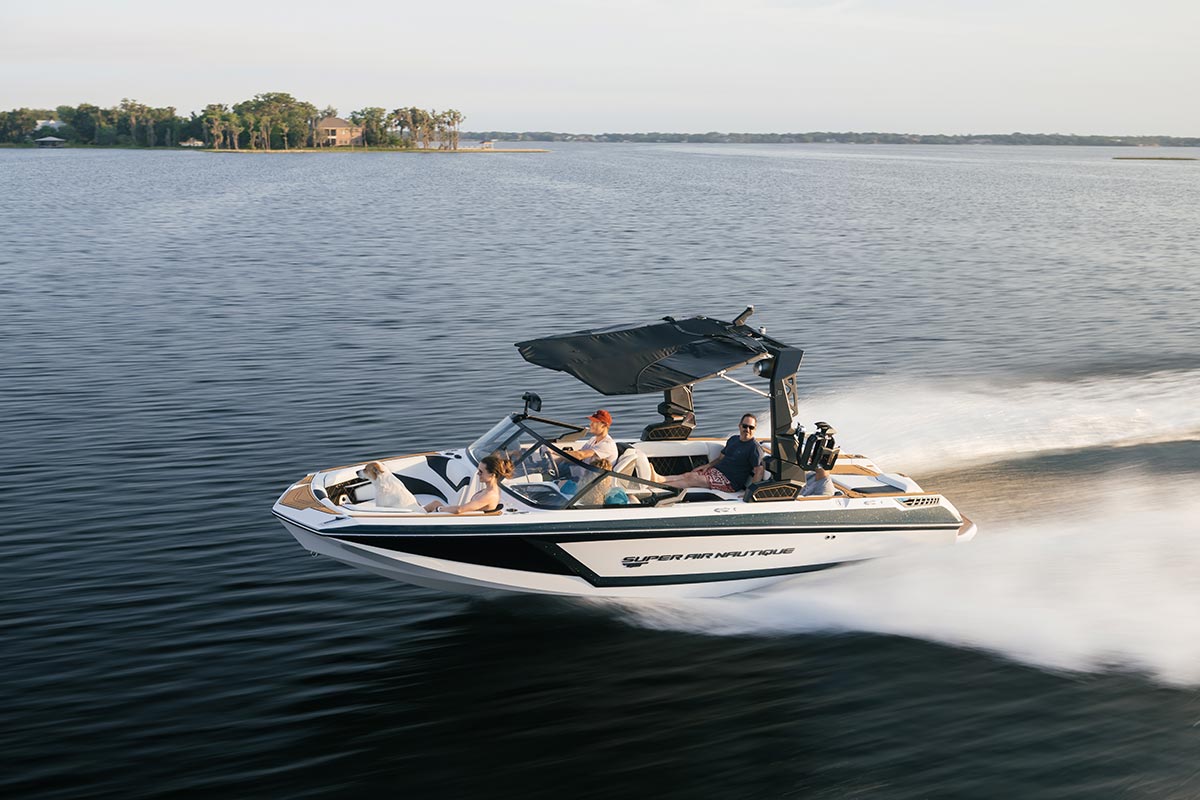 Best speed boats: 6 thrilling options from muscleboats to electric boats