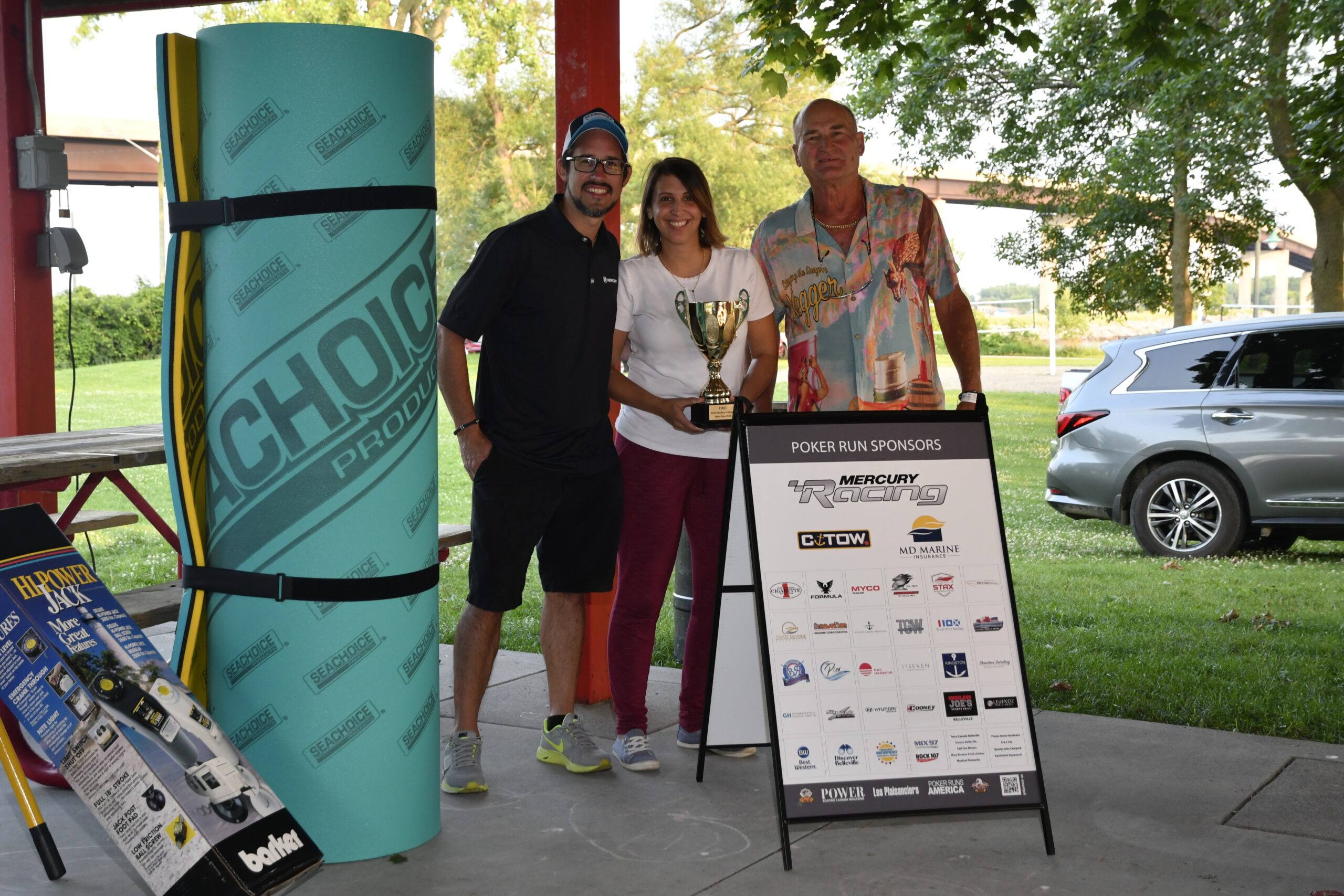 Mercury's Andres Ruiz Nunez and his wife with Dave Turnbull.