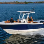 Robalo Boats 246 Cayman